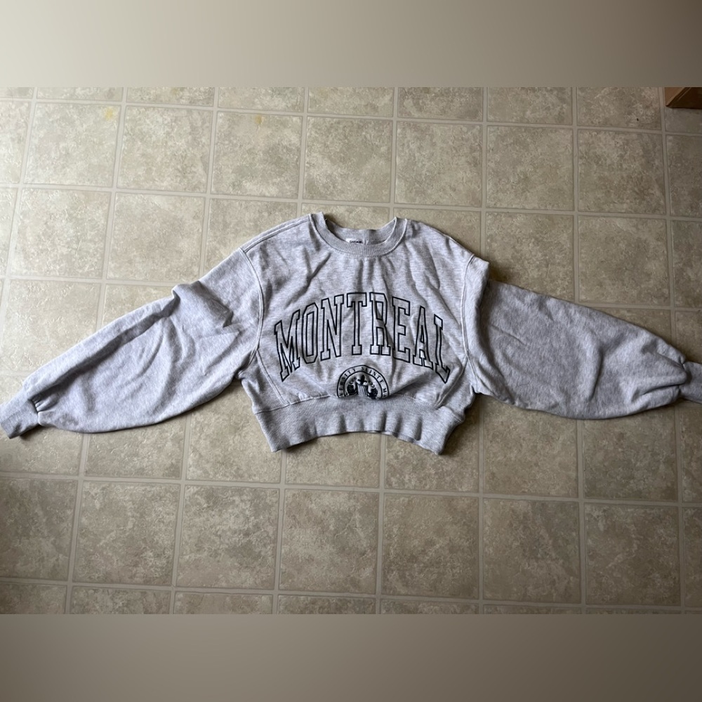 Garage Heather Gray 'Montreal' Cropped Sweatshirt